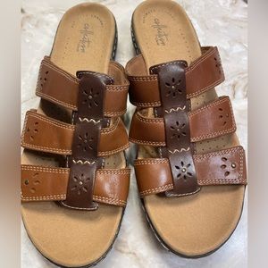 Clarks Leisa sandals